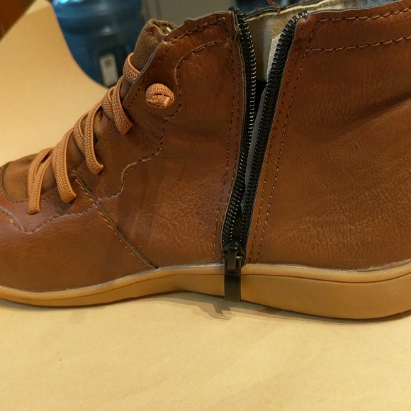 Casual Leather Bootie NWOT - Picture 4 of 4